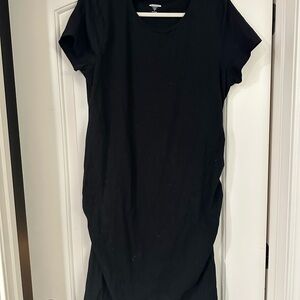 Old Navy Black Maternity T-shirt Dress